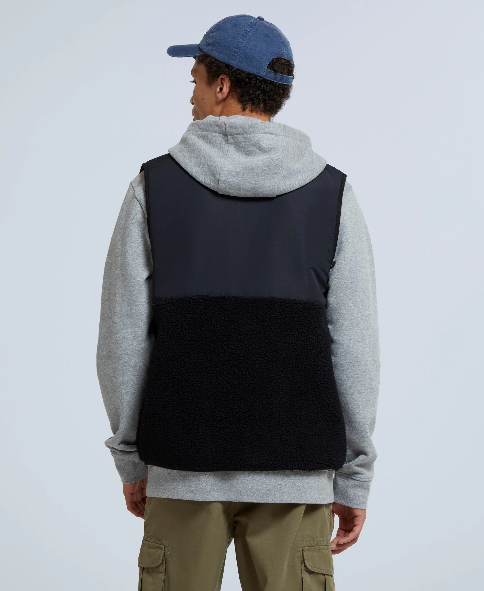 Hennie Mens Gilet - Black - Image 4